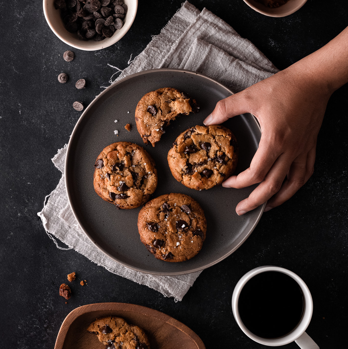 galletas con chips de chocolate y miso